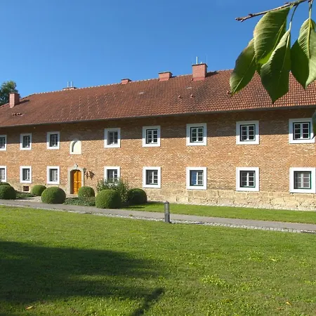 Hoellerhof Apartment *